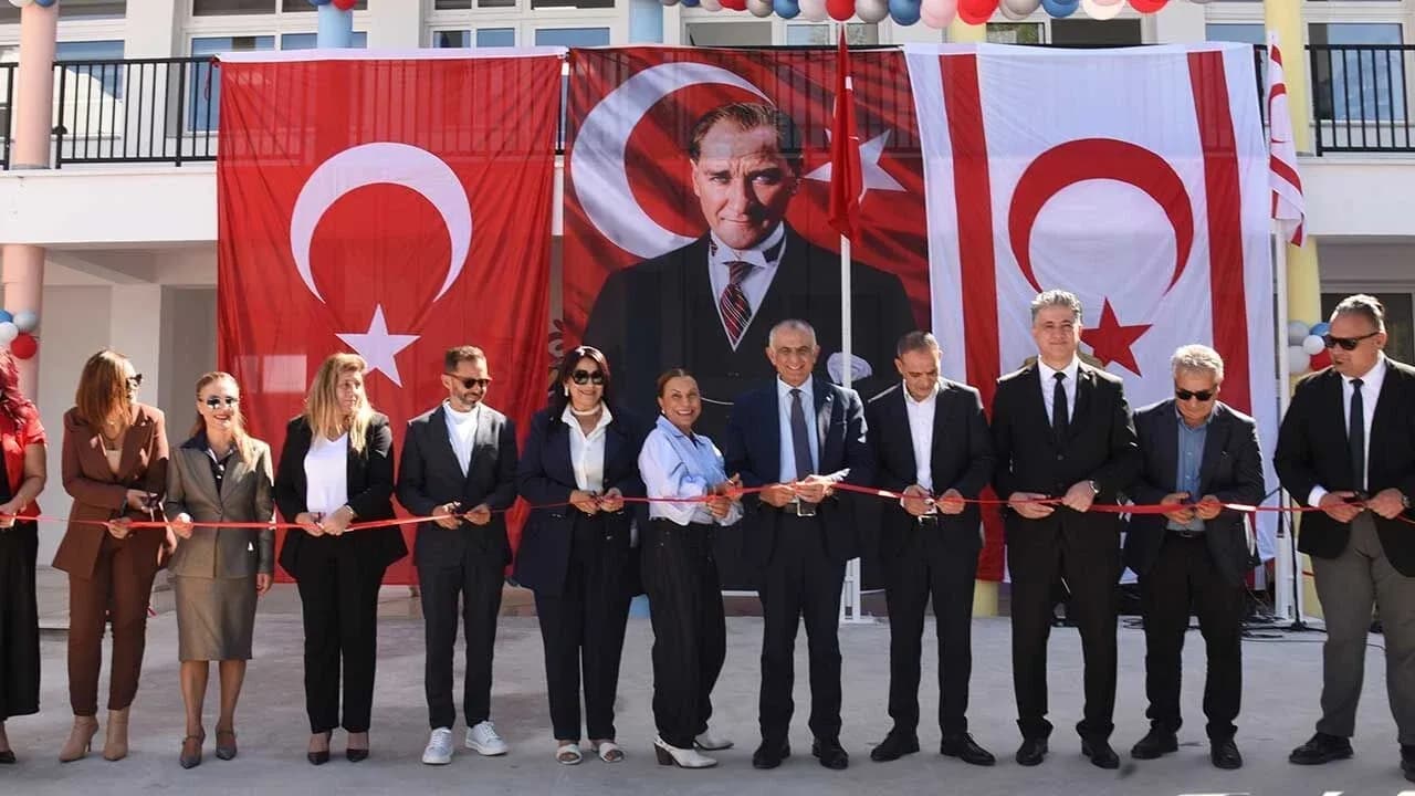 Haspolat Gülen Tüfekçi İlkokulu’nda yeni derslik binaları ve oyun parkı açıldı