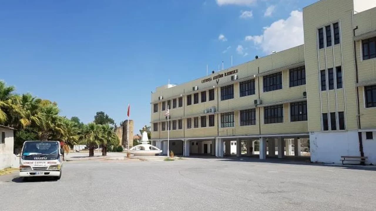 Atatürk İlkokulu’ndaki su sorunu: KTÖS yarın greve gidiyor