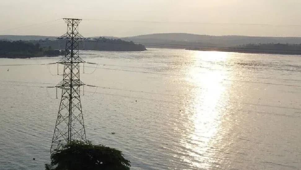 Kongo Nehri'nde iki teknenin çarpışması sonucu 30 kişi öldü