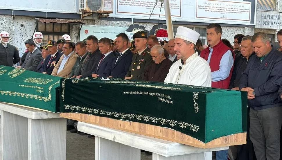 Gemi kazasında yaşamını yitiren Orhan Bekret defnedildi
