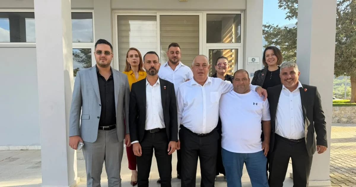 Albayrak, bölge muhtarlarıyla bir araya geldi