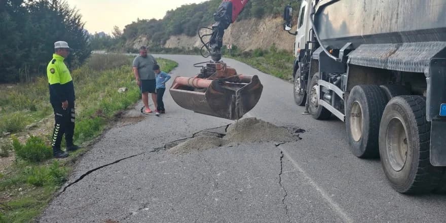 Polis uyardı: Kantara yolunda çökme meydana geldi