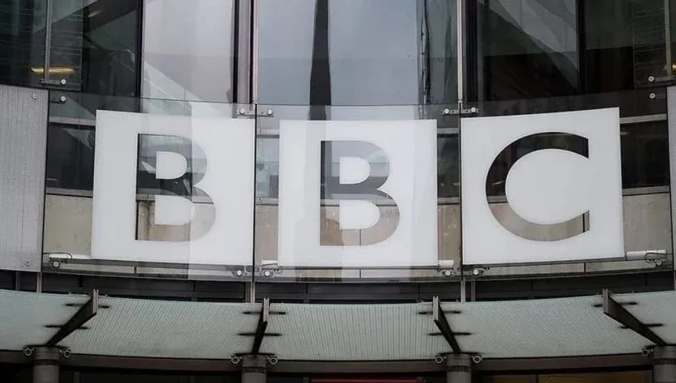 BBC’den tasarruf kararı: 2 kanal ve 1 radyo kapanacak bazı çalışanları işten çıkaracak