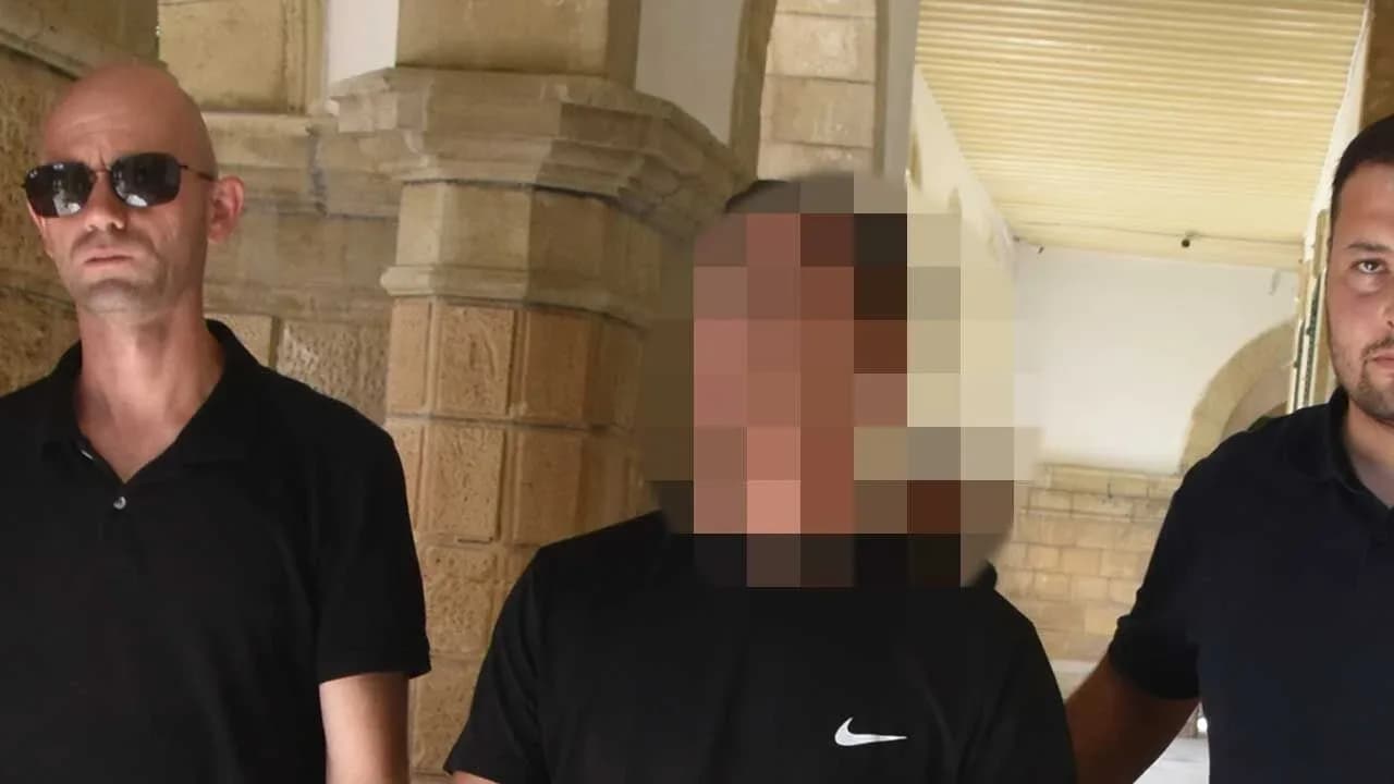 Uyuşturucu testi pozitif çıktı, kazada 5 araç hasar gördü