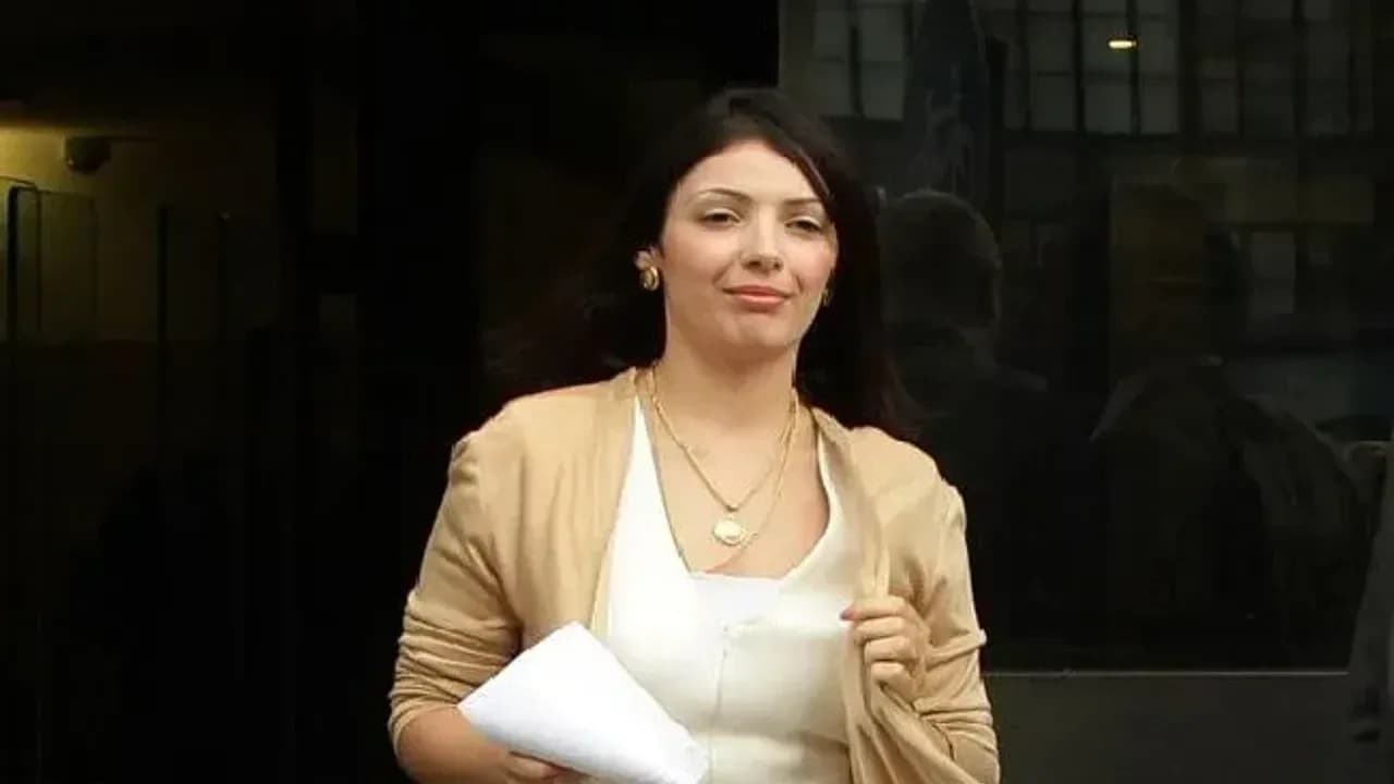 Nur Nadir’den Asil Nadir’in mezarıyla ilgili açıklama: “Eşimden bana 20 milyon dolar borç kaldı”