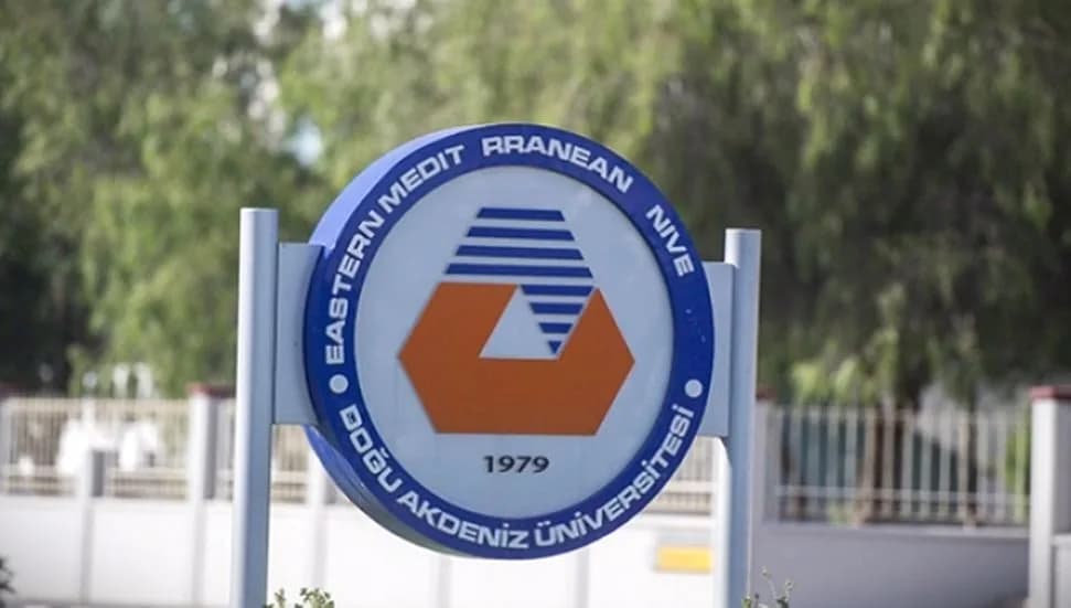 DAÜ Eczacılık Fakültesi’nin üç programına beş yıllık uluslararası akreditasyon