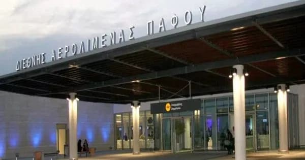 Baf Havalimanı çevresindeki yerleşimler tazminat istiyor