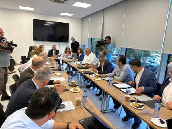 Yüksek emekli maaşlarında kesinti yeniden gündemde