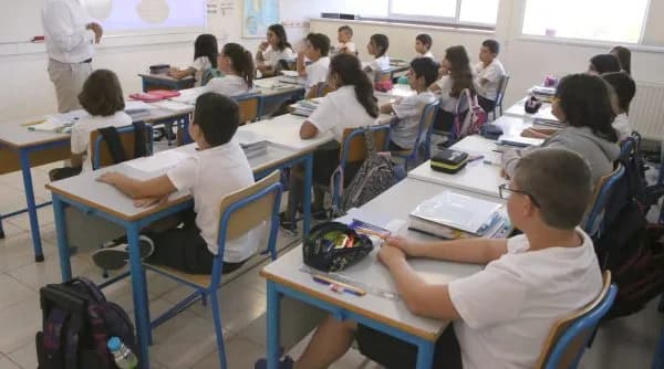 AB raporu Kıbrıs’taki eğitim krizini ortaya koydu: Öğrencilerin yarısından fazlası temel becerilerde yetersiz