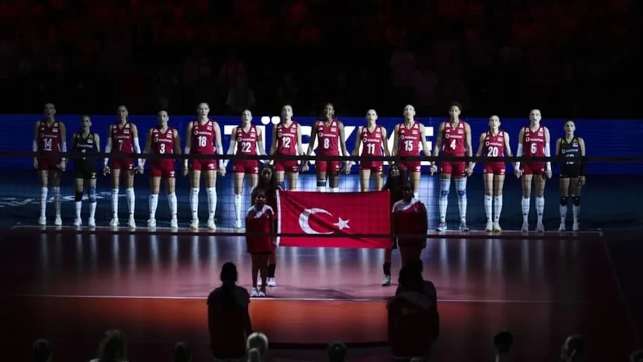 Filenin Sultanları Polonya’ya 3-2 mağlup oldu!