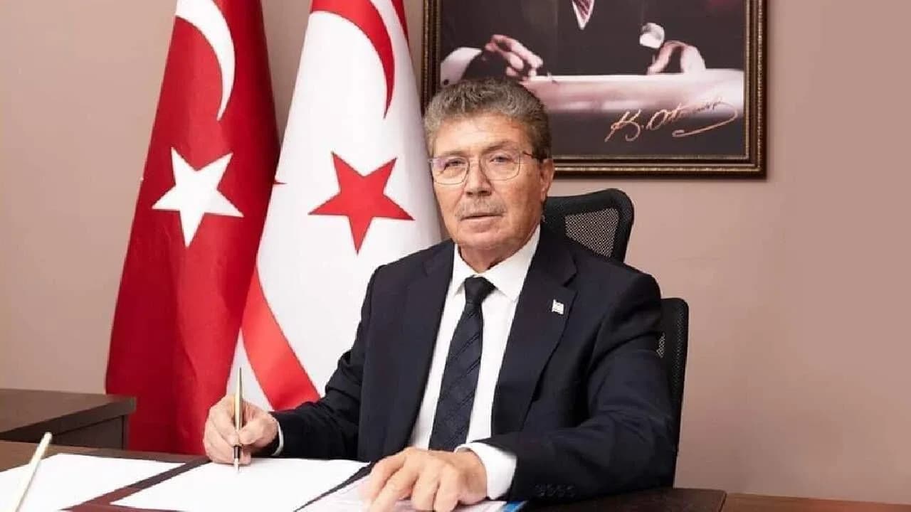 Üstel’den Pakistan’ın bağımsızlık yıl dönümü mesajı