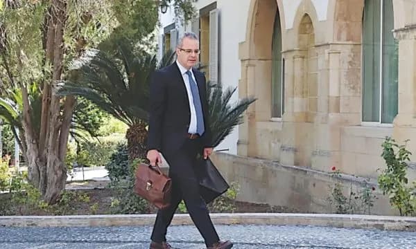 BM’nin yakınlaşmalar incelemesi tamamlanıyor I Menelau: “BM incelemesinin ardından yeni genişletilmiş Kıbrıs konferansı toplanmalı”