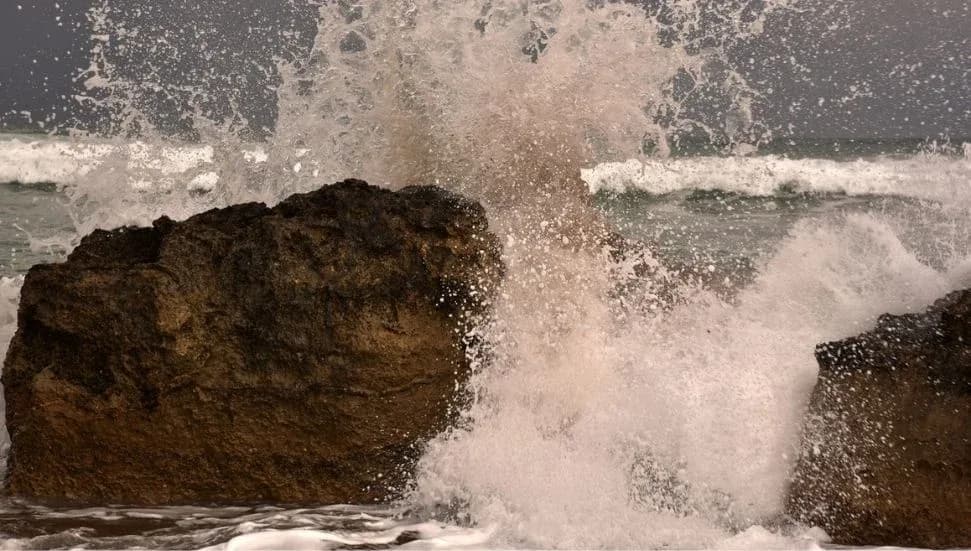 Meteoroloji Dairesi'nden denizlerde fırtına uyarısı