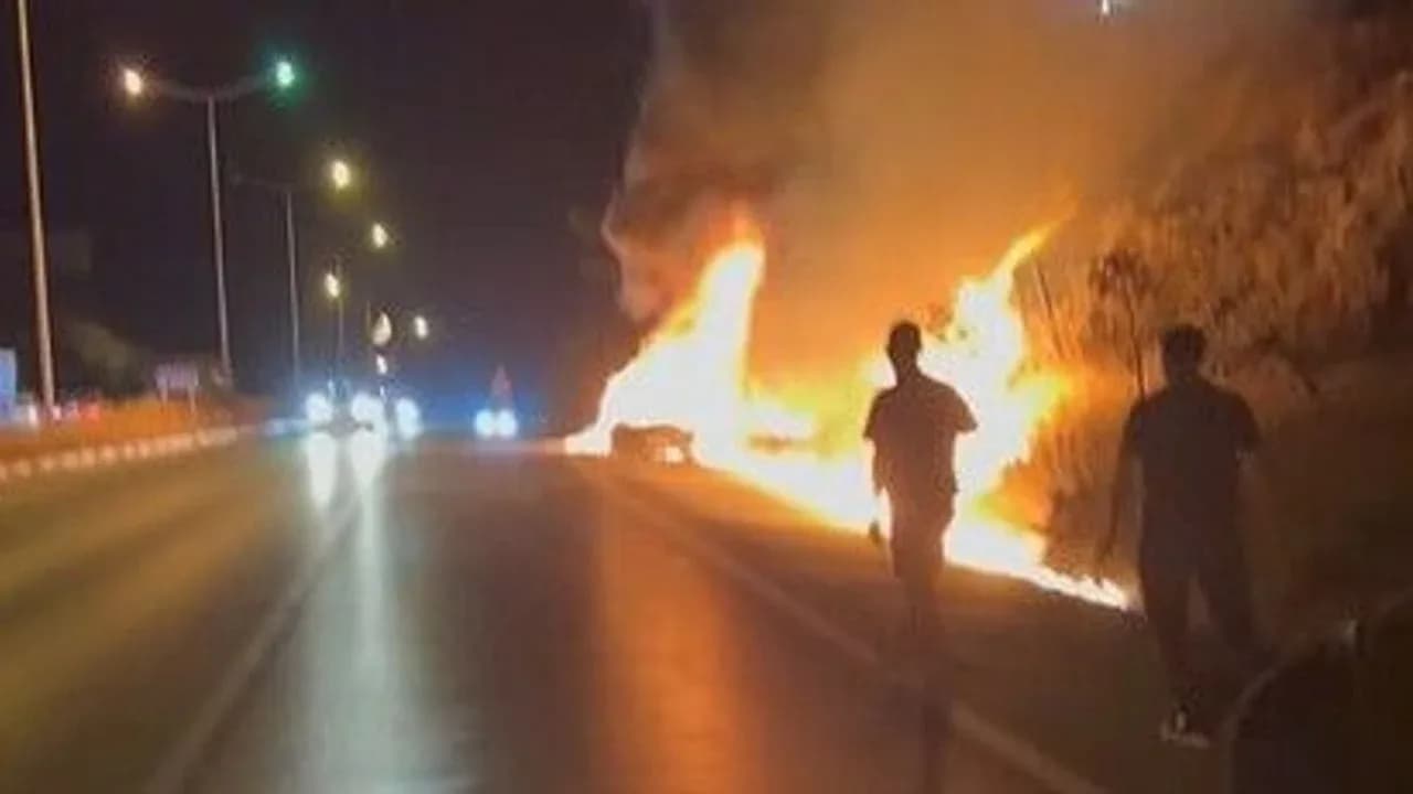 Boğaziçi-İskele Anayolu’nda tır alev aldı