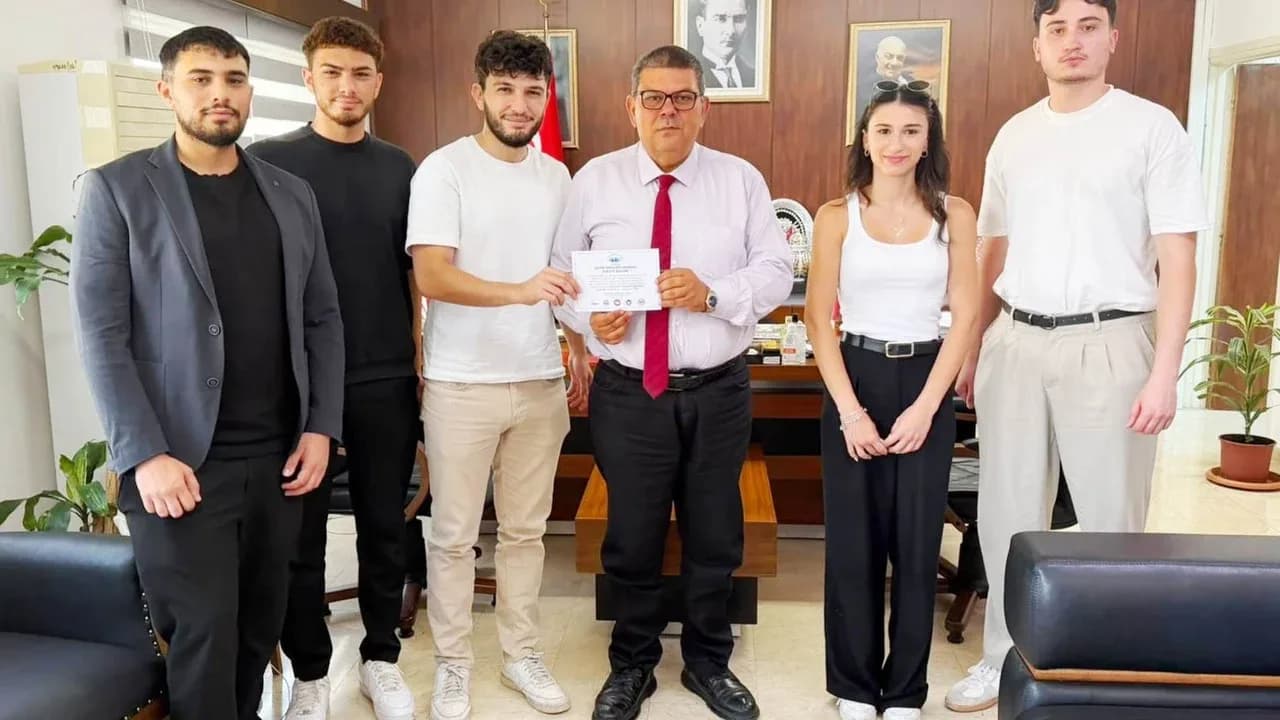 Maliye Bakanı Berova, ÜNİDER heyetini kabul etti