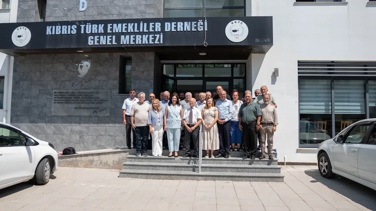 İncirli: "Ülkenin yeni bir başlangıca ihtiyacı var"
