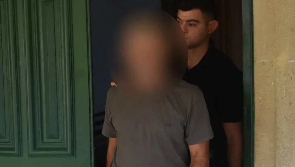 280 bin sterlinlik tarla satışında dolandırıcılık iddiası: Zanlıya 3 gün tutukluluk
