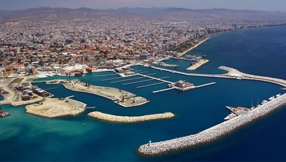 Limasol'da, denizde görülen kirlilik bugün düzenlenecek toplantıda ele alınacak