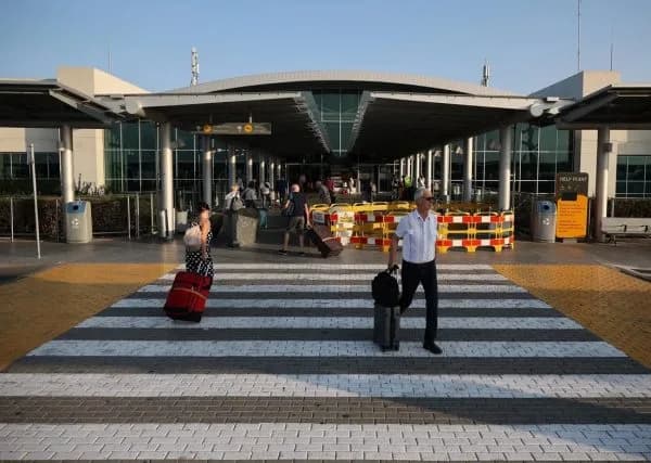 Kuzeyden 75 kilo tütün taşıyan beş Britanyalı Larnaka’da tutuklandı