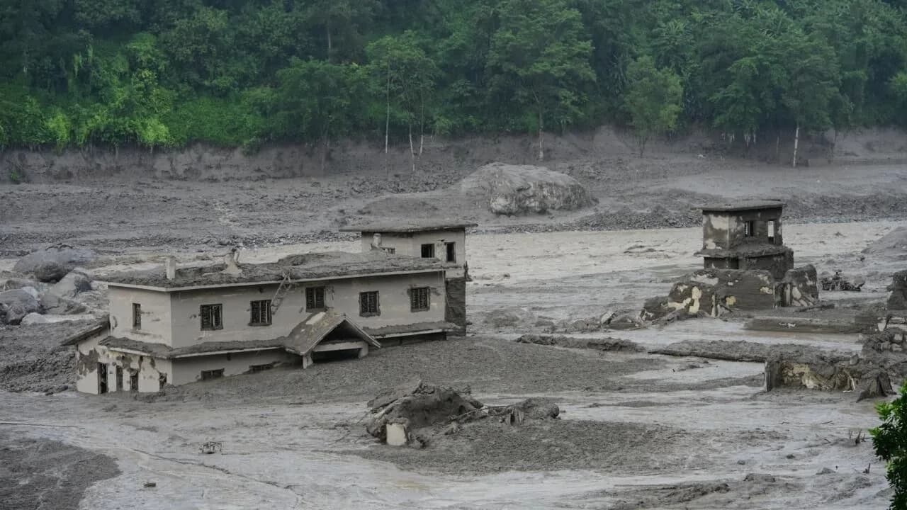 Nepal'de selde hayatını kaybedenlerin sayısı 162'ye yükseldi