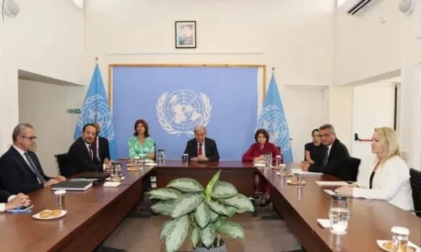 Politis: Beşli toplantı garanti değil, önce somut ilerleme gerekiyor