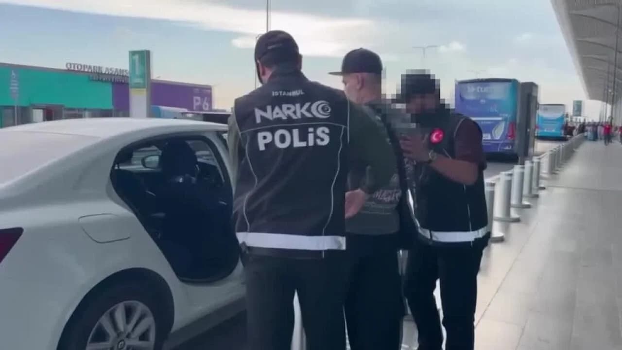 Manifest'in kurucusu Tolga Akış tutuklandı
