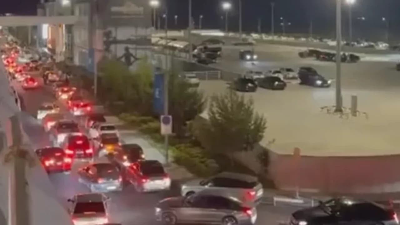 Ercan Havalimanı’nda yeni trafik düzeni: İlk saat 50 TL
