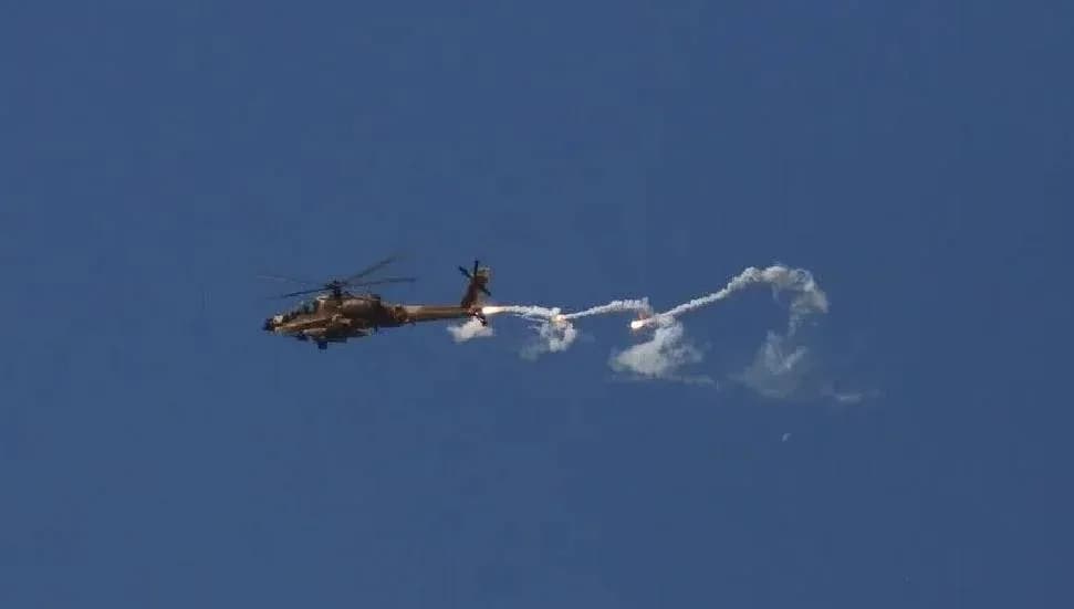 ABD, Texas'ta meydana gelen kazanın ardından tüm Apache helikopter eğitim uçuşlarını askıya aldı