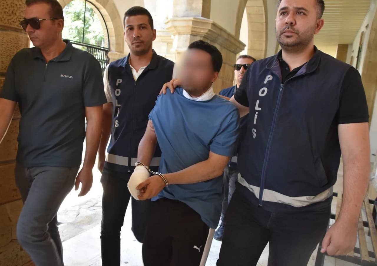 Bıçaklama zanlısına 7 gün daha tutukluluk verildi