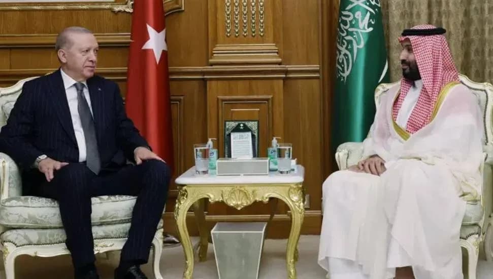 Suudi Arabistan, Türkiye ve Pakistan'dan tarihi savunma ittifakı: İmzalar atıldı