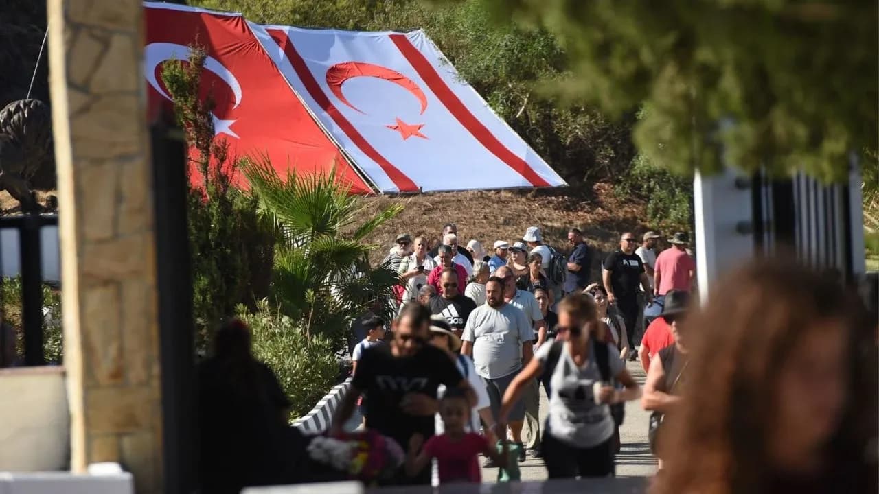 Bakanlardan Erenköy Direnişi’nin 62’nci yıl dönümü mesajları