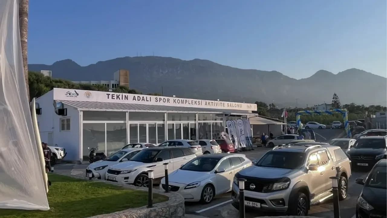Tekin Adalı Spor Kompleksi kapılarını açtı