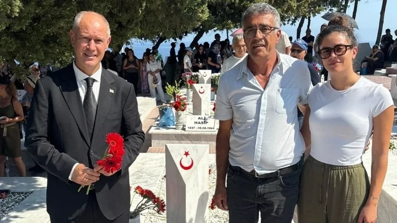 Hasipoğlu: “Erenköy, gençlerin vatanı için neleri göze alabileceğinin destanıdır”