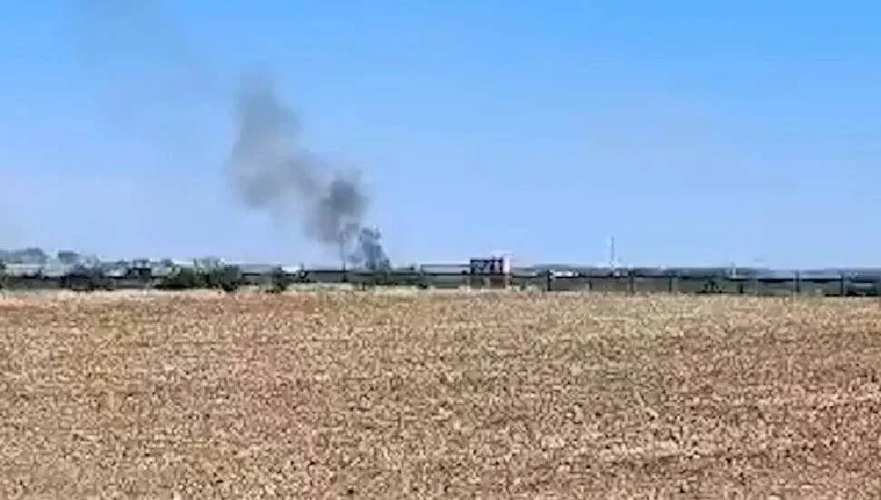 Macaristan'ın Szolnok kenti yakınlarında savaş uçağı düştü
