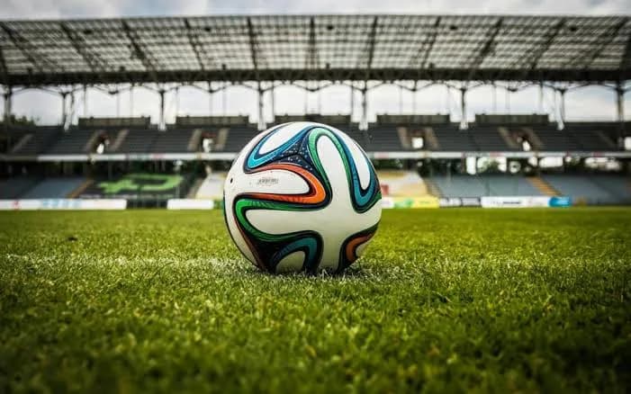 Cumhuriyet Meclisi Futbol Takımı ile Kıbrıs Türk Gençlik Meclisi Futbol Takımı dostluk maçı yapacak