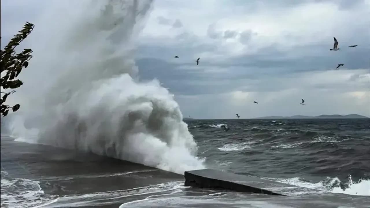 Meteoroloji’den denizlerde fırtına uyarısı: Saat 12.00’de başlayacak