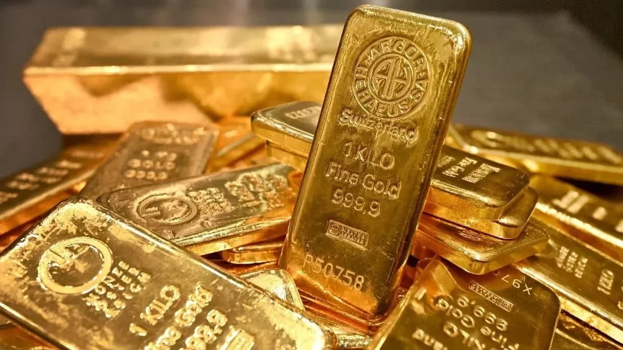 Altın fiyatları iki ayın zirvesine yaklaştı: Ons altın 4.500 doları aştı