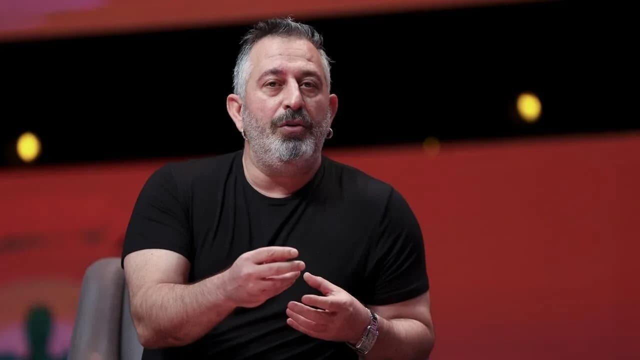 Cem Yılmaz'dan sağlık durumuna ilişkin açıklama