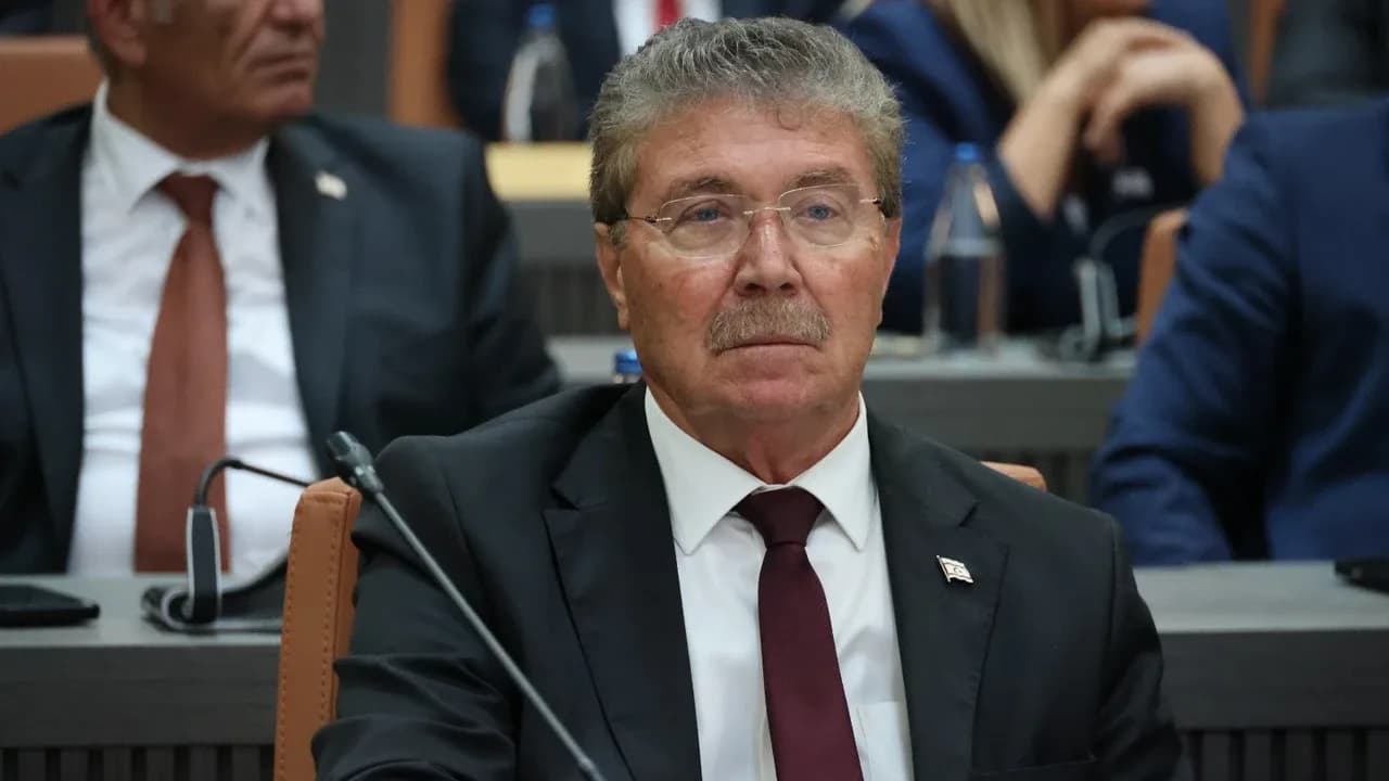 Ünal Üstel: CTP engellemeye çalışıyor ancak fiber optik projesi geçecek