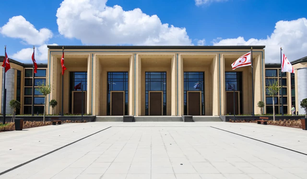 Meclis pazartesi günü olağanüstü toplanacak