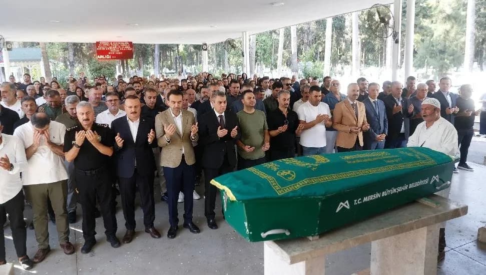 Gemi faciasında hayatını kaybeden Reyhan Verim, Mersin’de defnedildi