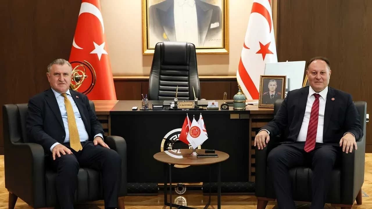 Öztürkler, Türkiye Gençlik ve Spor Bakanı Bak’ı kabul etti