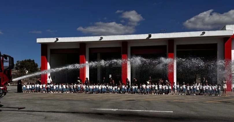Yangın güvenliği için öğrencilere ve halka bilgilendirme yapıldı