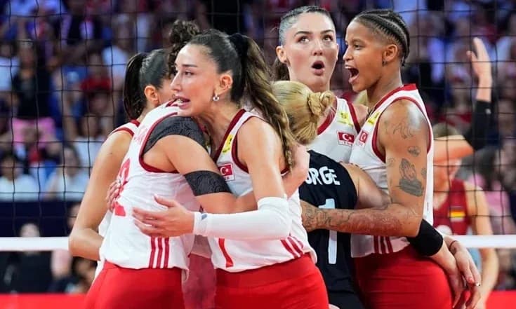 Filenin Sultanları yarı finalde!