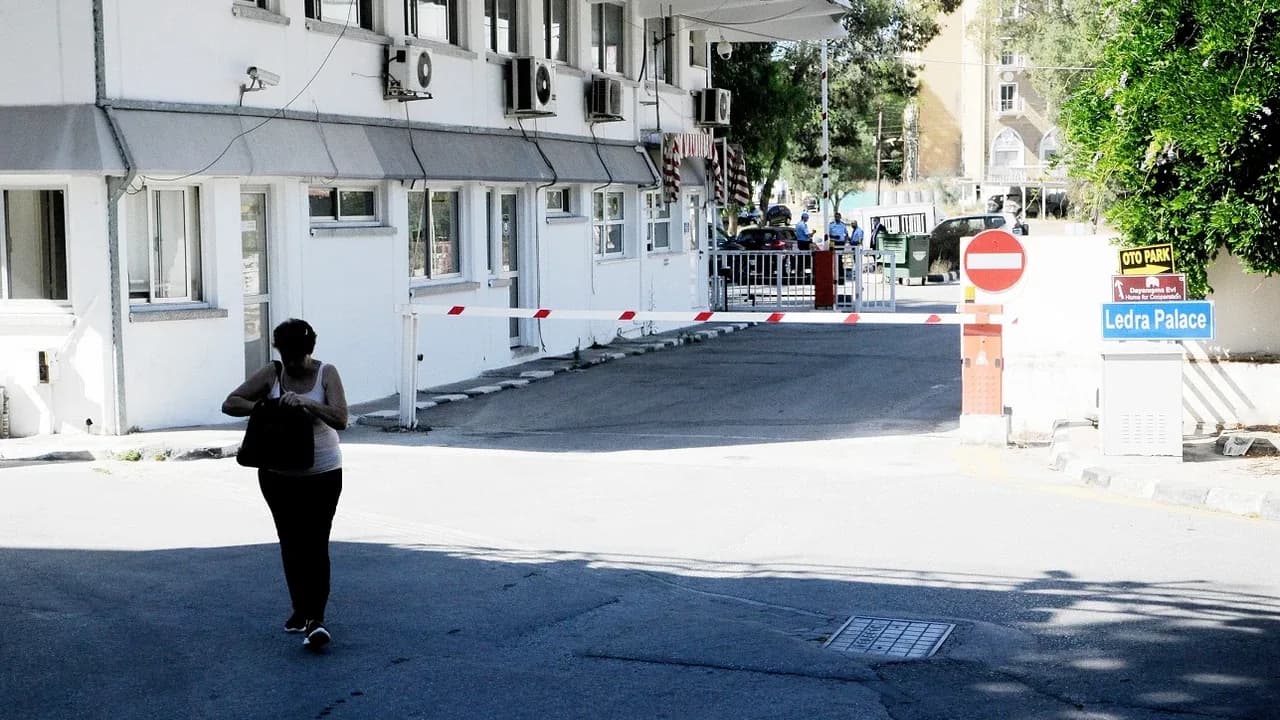 Ledra Palas’ta 2 bin 800 yeşil reçeteli hap ele geçirildi