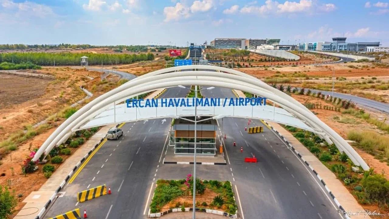 Ercan Havalimanı’nda 8 aylık yolcu trafiği 4 milyona yaklaştı
