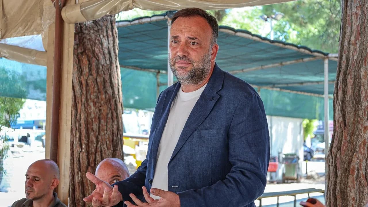 Zeki Çeler’den Ünal Üstel’e kamu istihdamı tepkisi
