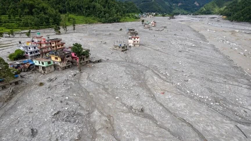 Nepal’deki selde hayatını kaybedenlerin sayısı 1200’ü aştı