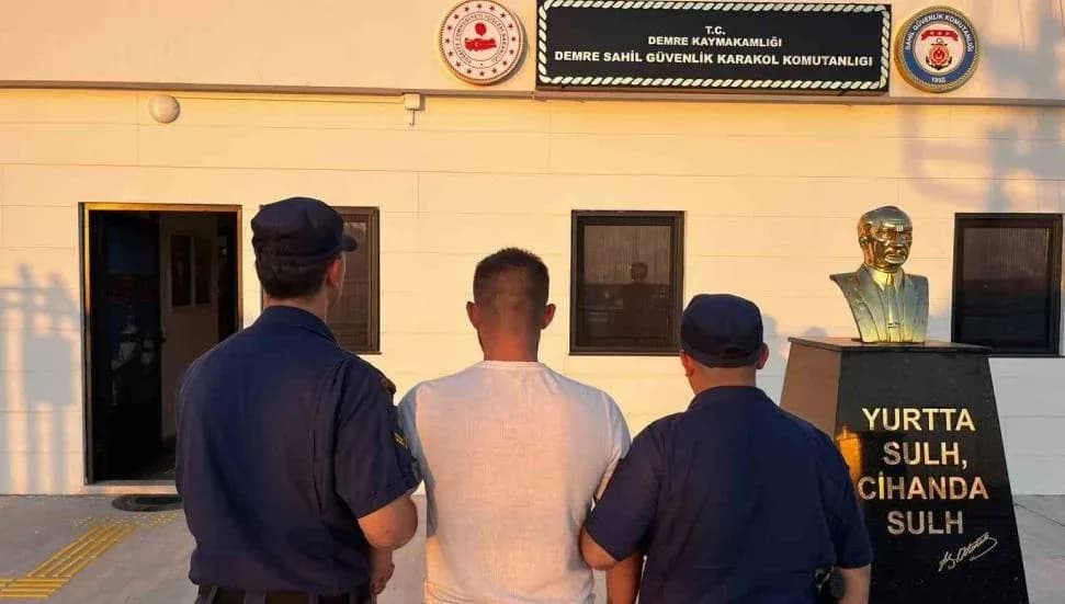 KKTC'de hakkında yakalama kararı bulunan kişi Antalya'da yakalandı