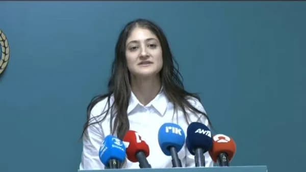 27 yaşındaki Sofia Hristodulu Makri EDEK’in yeni başkanı seçildi